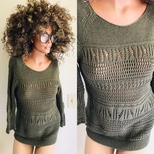 ST. JOHN’S BAY Khaki LOOSE Knit SWEATER Size Small